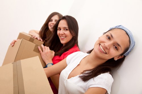 Local man and van service in Bethnal Green for home and office moves